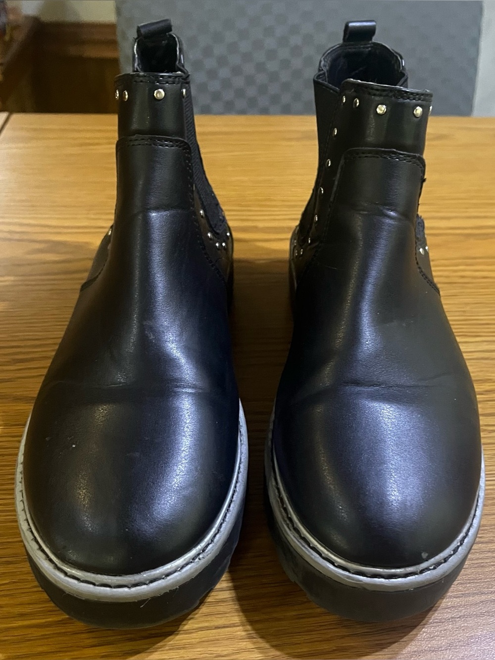 Wonder Nation Girls Black Leather Chelsea Boots with Stud Detail Size 5